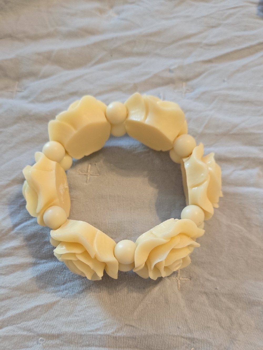 Cream Rose Bead Stretch Bracelet - Unbranded